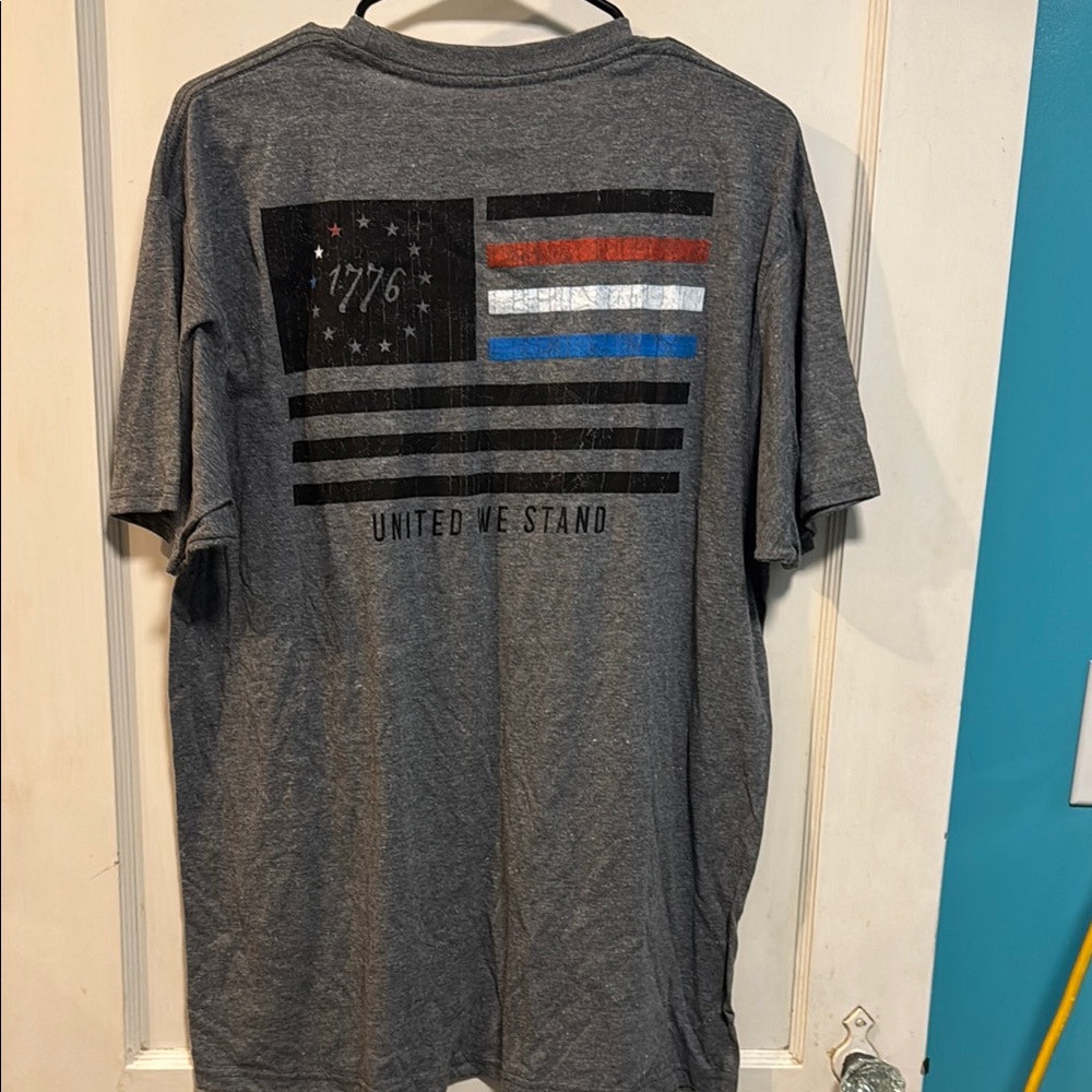 1776 Gray Men's T-Shirt Howitzer brand XL